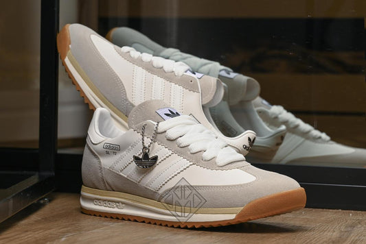 Adiddas Super Light